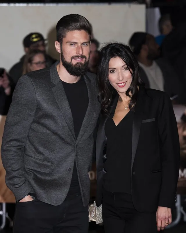 olivier giroud and wife jennifer arrive at the i am bolt world premiere at the odeon leicester square, london, uk photo by david jensen pa photos abacapresscom , 575306 002 londres london royaume uni united kingdom