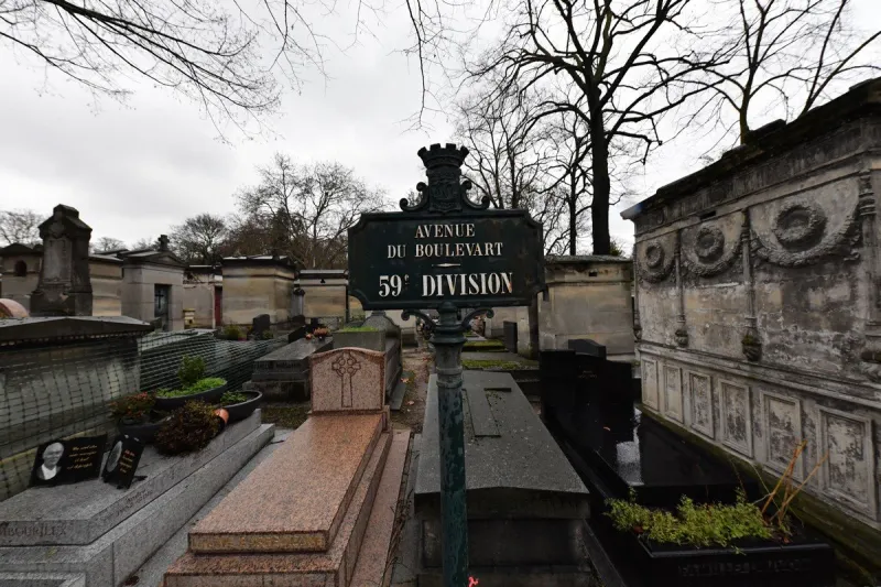 claude brasseur funeral - paris