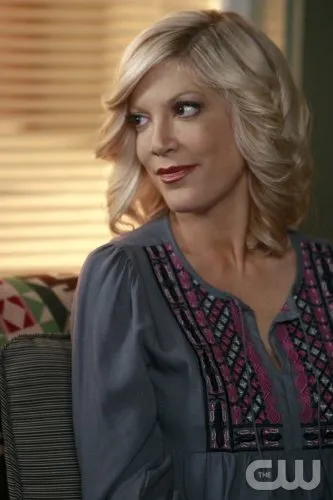 90210welcome home, donnapictured  tori spelling as donnaphoto credit  michael desmond the cw©2009 the cw network, llc all rights reserved