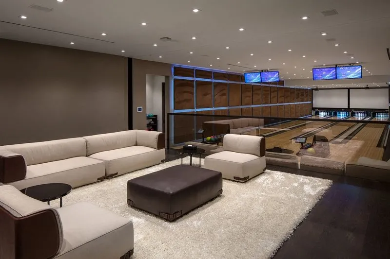 jennifer lopez and ben affleck have looked at a massive 65 million home - la