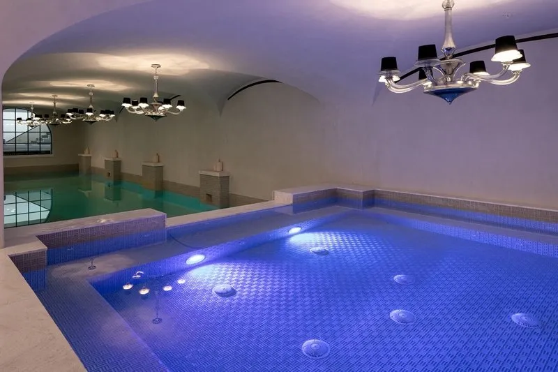 jennifer lopez and ben affleck have looked at a massive 65 million home - la