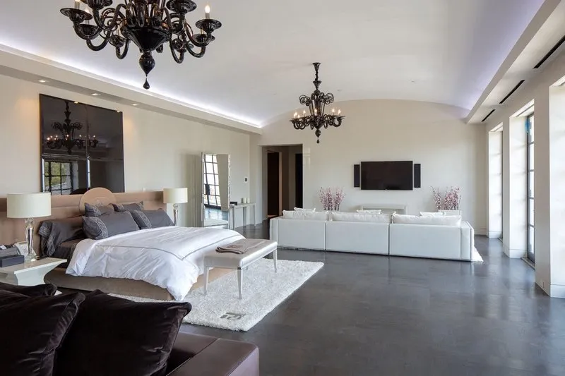 jennifer lopez and ben affleck have looked at a massive 65 million home - la