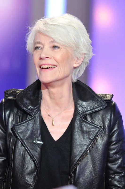 francoise hardy lors de l'enregistrement de l'emission vie privee, vie publique a paris, france, le 31 janvier 2011 photo max colin abacapresscom