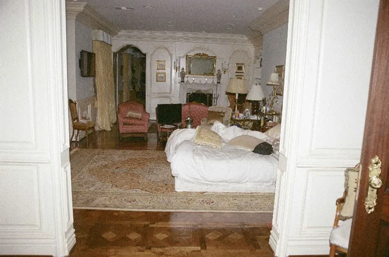 pictures of michael jackson's bedroom - la