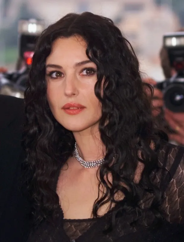 cannes-cinema-photocall-under suspicion-bellucci