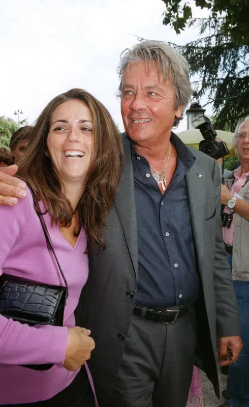 television tf1 delon benaim