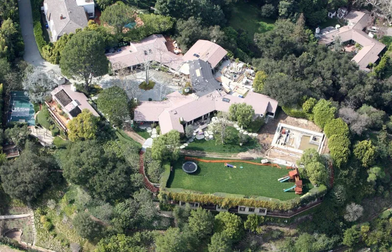 ben affleck and jennifer garner, owners of this pacific palisades estate, are splitting after 10 years of marriage