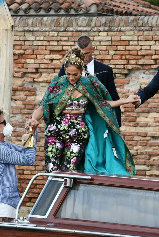 jennifer lopez fashion faux-pas - venice
