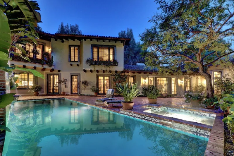 johnny depp buys vanessa paradis new home - la
