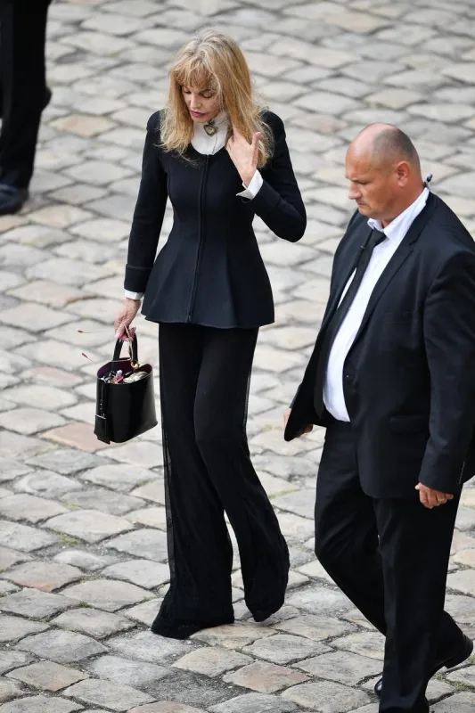 arielle dombasle during jean-paul belmondo's national tribute held at the hotel des invalides in paris, france on september 9, 2021 french famous actor jean-paul belmondo is dead on monday, september 6th, at 88 photo by david niviere abacapresscom