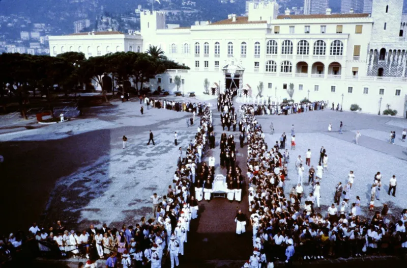 the coffin of princess grace of monaco and former us actress grace kelly is carried out of grimaldi's palace toward monaco's cathedral prior to her funeral ceremony, on september 18, 1982 in monaco afp photo (photo by -   afp)
