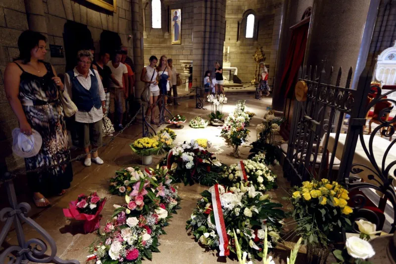 monaco us people kelly anniversary