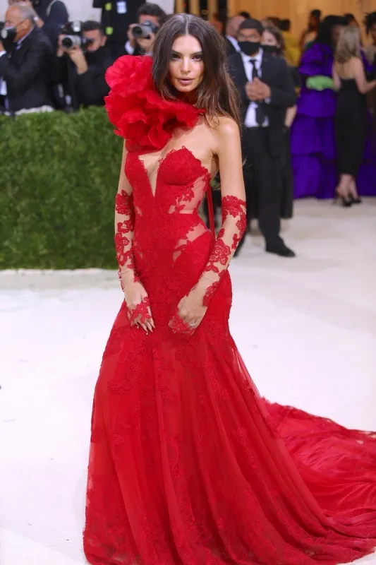 emily ratajkowski attending the metropolitan museum of art costume institute benefit gala 2021 in new york city, ny, usa on september 13, 2021 photo by charles guerin abacapresscom