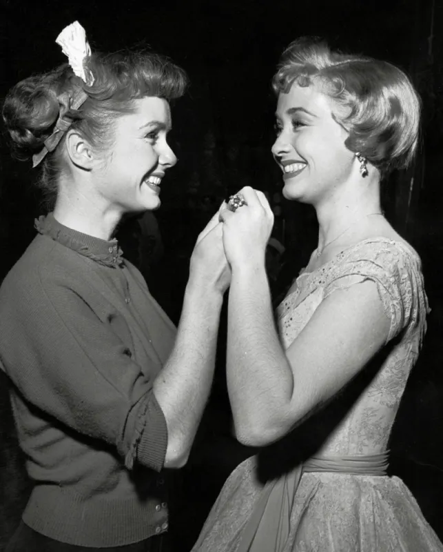 debbie reynolds, jane powell, hit the deck 1955 mgm editorial use only photo by cinema publishers collection lfi photoshot abacapresscom , 620342 080 hollywood