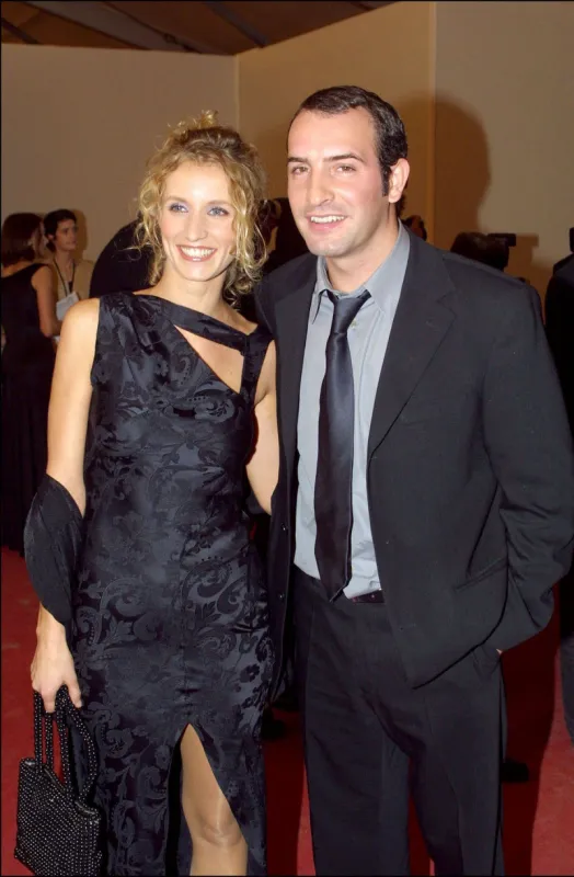 © francis petit abaca 29800-33 ceremonie des 7 d'or  alexandra lamy et jean dujardin <motcle99> dujardin jean lamy alexandra 7 d'or soiree party france frankreich ile-de-france paris plan americain half length vertical vertical < motcle99>