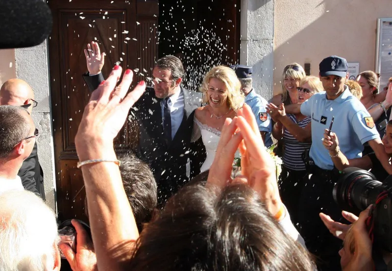 wedding of jean dujardin and alexandra lamy - anduze