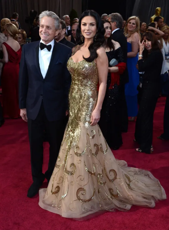 michael douglas and catherine zeta jones arriving for the 85th academy awards at the dolby theatre, los angeles, ca, usa, february 24, 2013 photo by doug peters pa photos abacapresscom <motcle99> academy awards oscar oscars soiree party < motcle99>