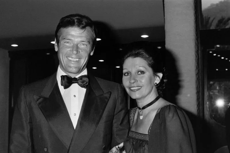 entertainment britain film moore