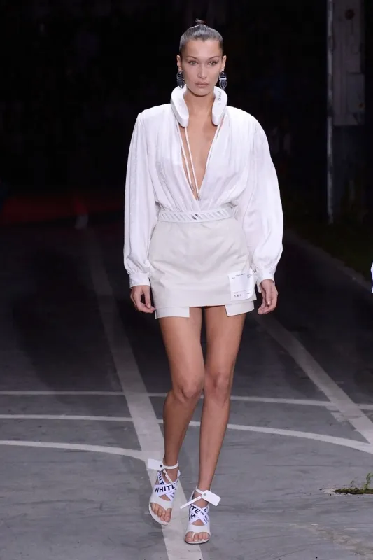 bella hadid walks the runway during the off white fashion show as part of paris fashion week womenswear spring - summer 2019 held in paris, france on september 27, 2018 photo by aurore marechal abacapresscom , 653214 007 paris france