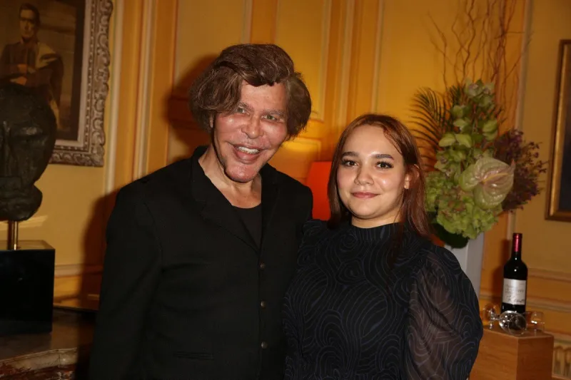 lancement du livre de michel-yves bollore et olivier bonnassies - paris