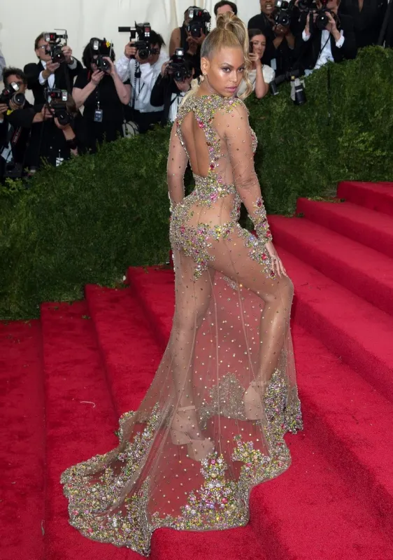 beyonce attends the china  through the looking glass costume institute benefit gala at metropolitan museum of art on may 4, 2015 in new york city, ny, usa photo by lionel hahn abacapresscom