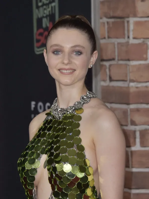 thomasin mckenzie arriving at focus feature's last night in soho los angeles premiere held at the academy museum of motion pictures on october 25, 2021 in los angeles, ca© dave  aff-usacom , braff20211026 026 los angeles etats-unis united states