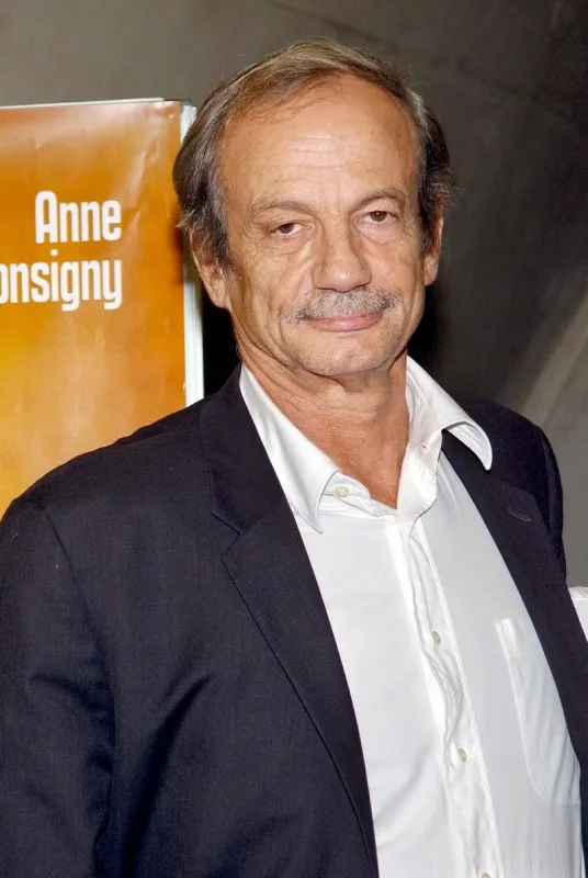 je ne suis pas la pour etre aime' premiere in paris