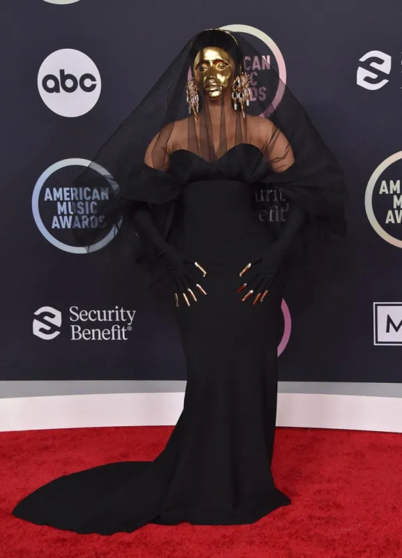 cardi b arriving at the 2021 american music awards held at the microsoft theatre on november 21, 2021 in los angeles, ca© oconnor   aff-usacom , braff20211122 089 los angeles etats-unis united states