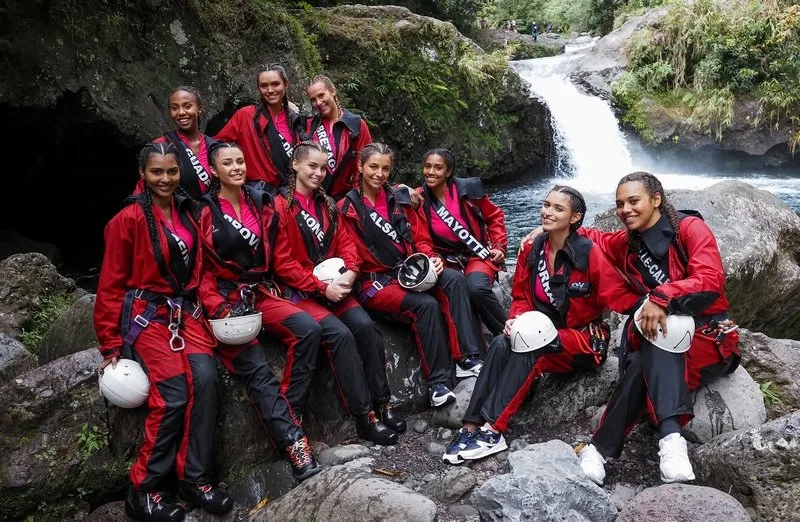 exclusif ile de la reunion   voyage de preparation a l'election de miss france 2022 - canyoning