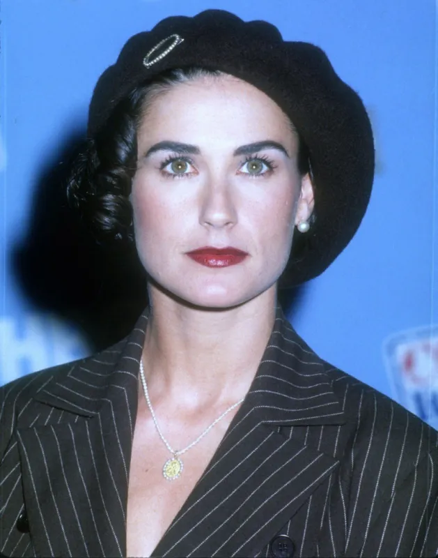 demi moore, 1992, photo by michael ferguson photolink  courtesy everett collection  abacapresscom <motcle99> file archives file picture press photographer journalist media photoshoot photo shooting photo shoot shooting television < motcle99>