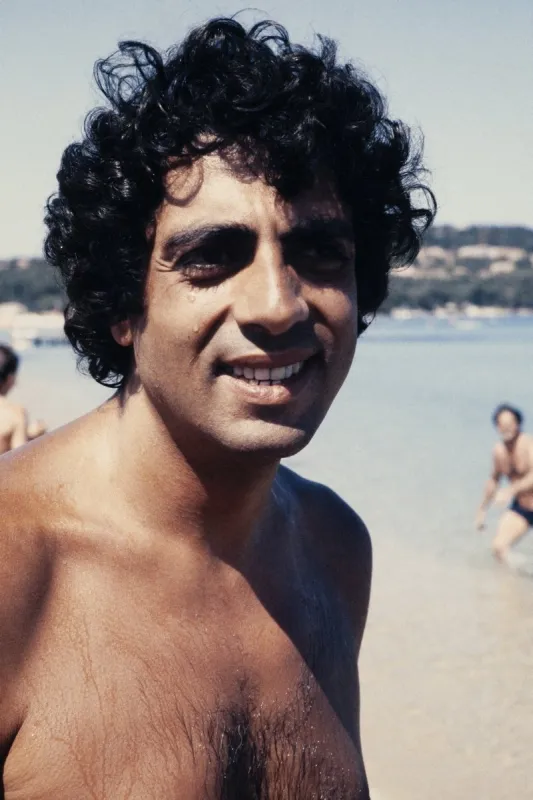 french singer enrico macias poses on a beach in saint-tropez on july 1980 (photo by afp)