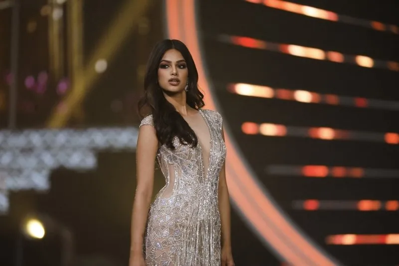 miss india harnaaz sandhu competes during the 70th miss universe beauty pageant in israel's southern red sea coastal city of eilat eilat, israel, december 12, 2021 photo by ilia yefimovich dpa abacapresscom