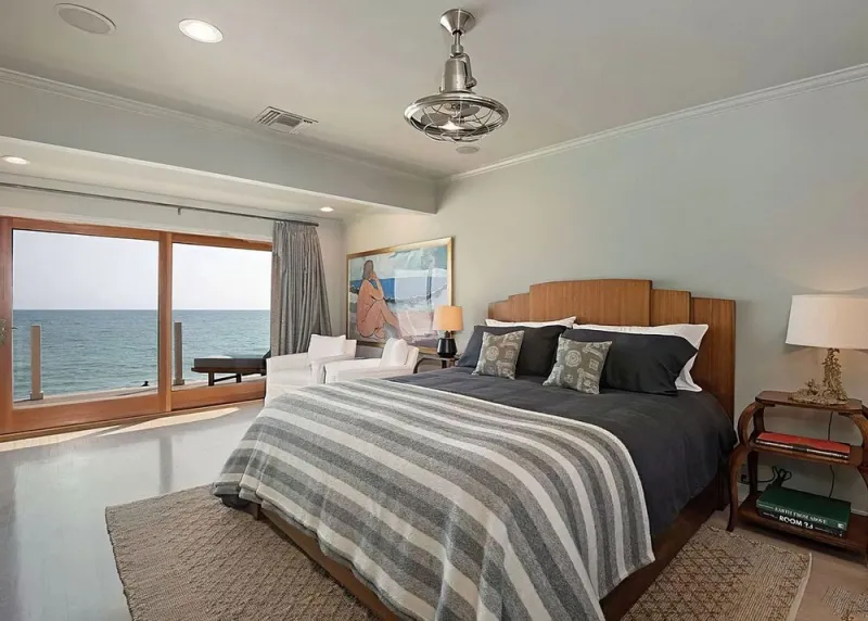 leonardo dicaprio sold his oceanfront home for 103 million - malibu