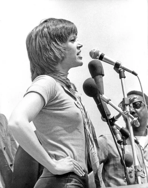 jane fonda protests against vietnam war - washington