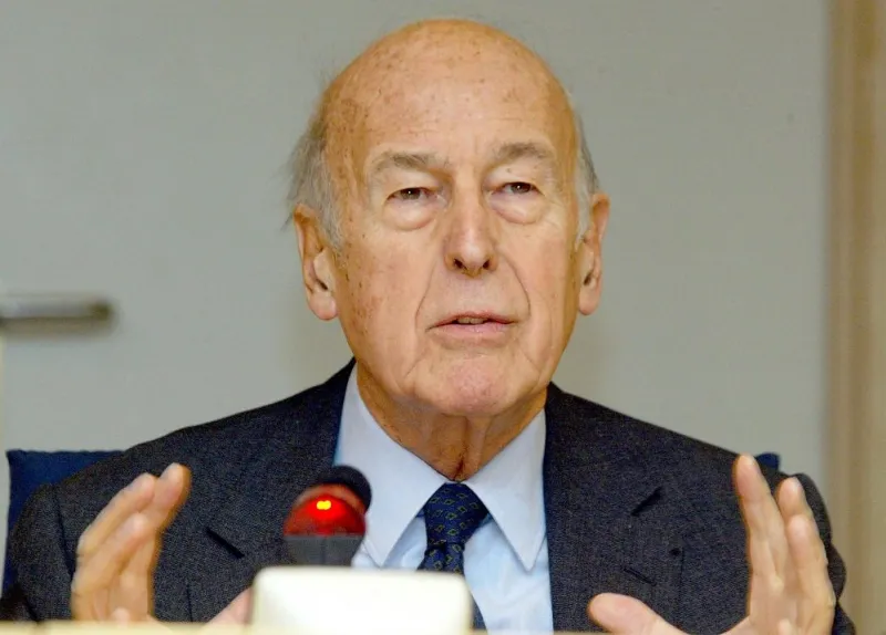 former french president and current chairman of the european convention valery giscard d'estaing gives a press conference 07 february 2003 in brussels to address european positions on the iraqi crisis (photo by gerard cerles   afp)