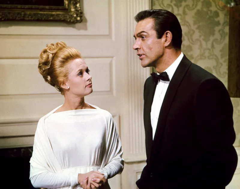 tippi hedren, sean connery, 'marnie' (1964) universal pictures photo by the hollywood archive photoshot abacapresscom <motcle99> archive (photos) archives (photos) file archives file picture < motcle99> , 601207 139 hollywood
