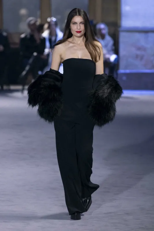 laetitia casta at ami fall winter 2022-23 runway during paris fashion week menswear january 2022 - paris, france