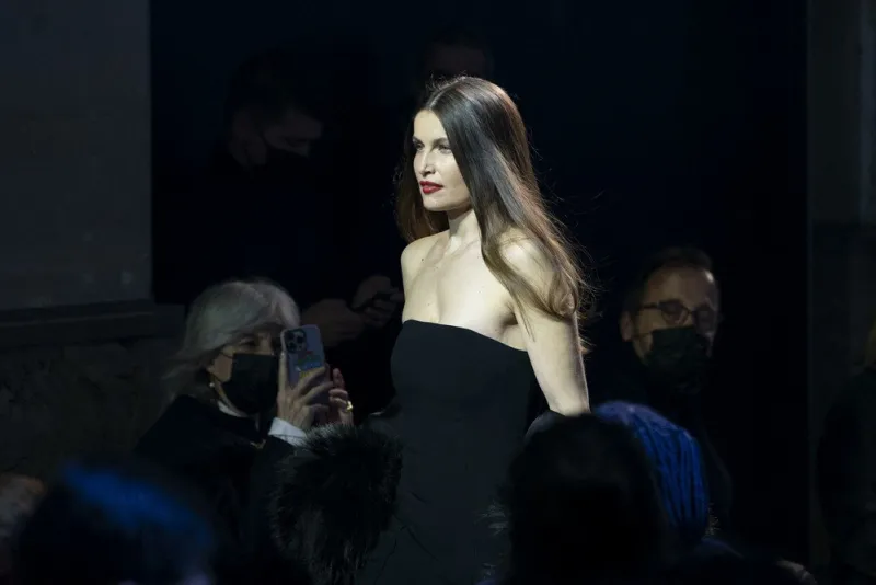 pfw - laetitia casta models for ami