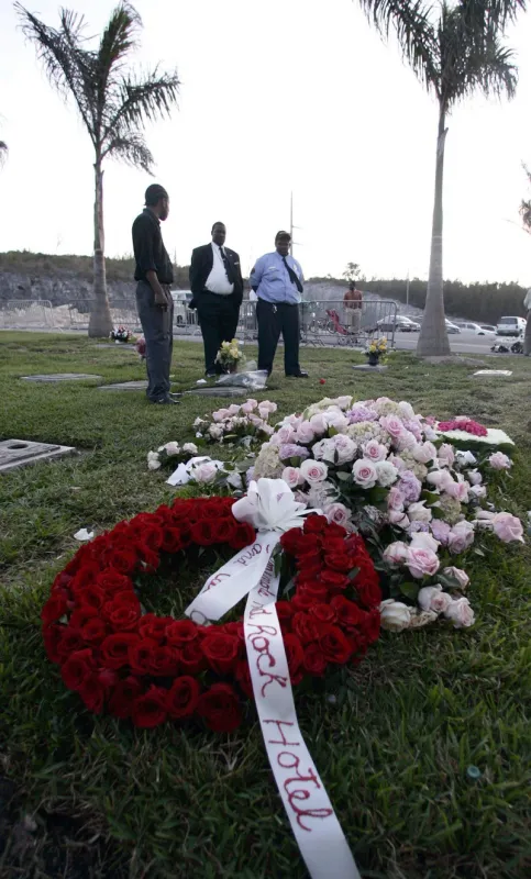 us people smith grave
