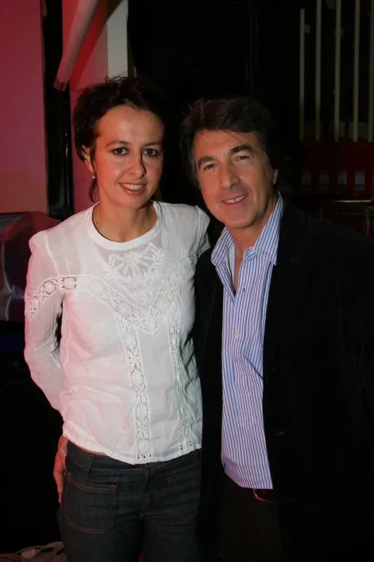 francois cluzet et valerie bonneton lors de l'enregistrement de l'emission vivement dimanche a paris, france, le 21 novembre 2007 photo max colin abacapresscom