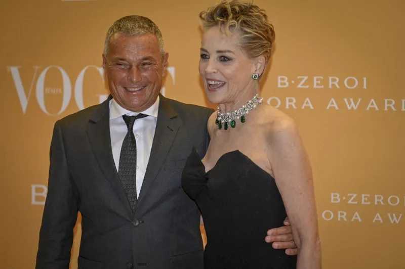 sharon stone jean-christophe babin arriving to bulgari bzero1 aurora awards during women milan fashion week fall-winter 2022-23 on february 27, 2022 in milan, italy photo by moda milano ipa abacapresscom , 800229 027 milan italie italy