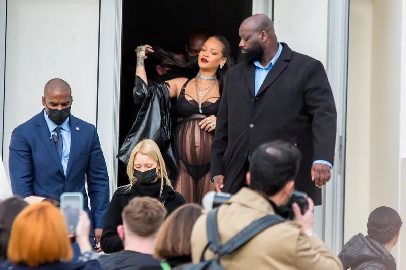 rihanna pregnant attends the dior womenswear fall winter 2022 2023 show as part of paris fashion week on march 01, 2022 in paris, france photo by nasser berzane abacapresscom , 800533 072 paris france