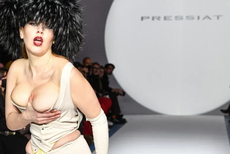 pfw - michaela starks models for pressiat