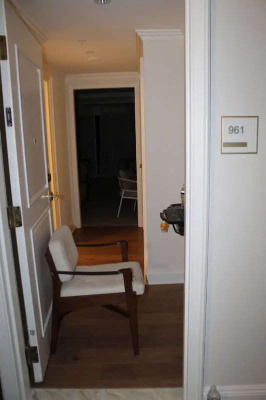 hotel room where the bob saget died - miami