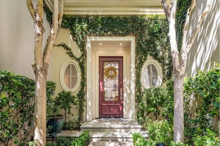 katy perry and orlando bloom are selling their mansion - la