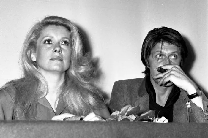 catherine deneuve and jacques dutronc during 32th cannes film festival on may 24, 1979 in cannes, france <motcle99> conference de presse press conference reunion reunion < motcle99> , 707879 014 cannes france