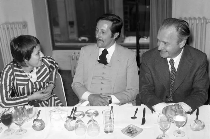 archive - 1973 - presentation du film le complot a lyon, frence en 1973 avec jean rochefort et michel bouquet photo by aps-medias abacapresscom