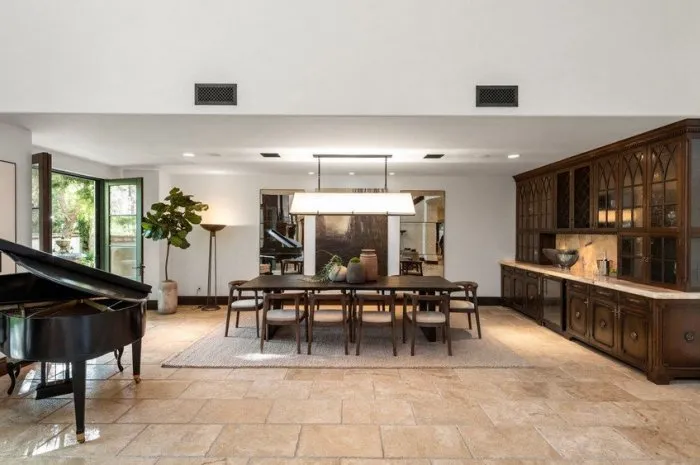 milla jovovich is selling her home for 14 million - la