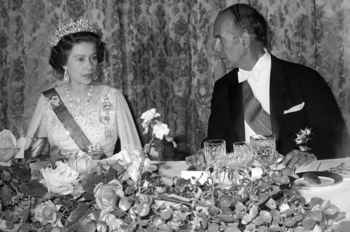 queen elizabeth ii and president valery giscard d'estaing of france at the banquet given for her and the duke of edinburgh at the french embassy in london, uk on june 24, 1976 photo by pa photos abacapresscom