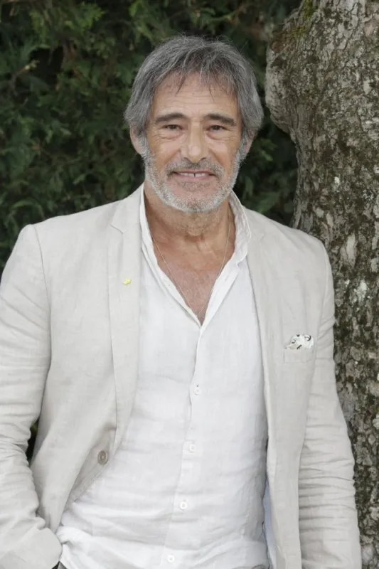 gerard lanvin poses for the photocall of 'bon retablissement ' during the 7th angouleme film festival in angouleme, france on august 24, 2014 photo by jerome domine abacapresscom , 462760 024 angouleme france